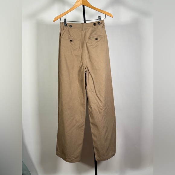 Wide leg high waisted pants. - Picture 2 of 6